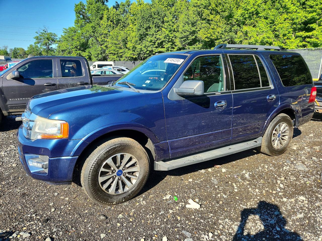 2017 Ford Expedition XLT, VIN 1FMJU1JT7HEA31246 — Prior damage history
