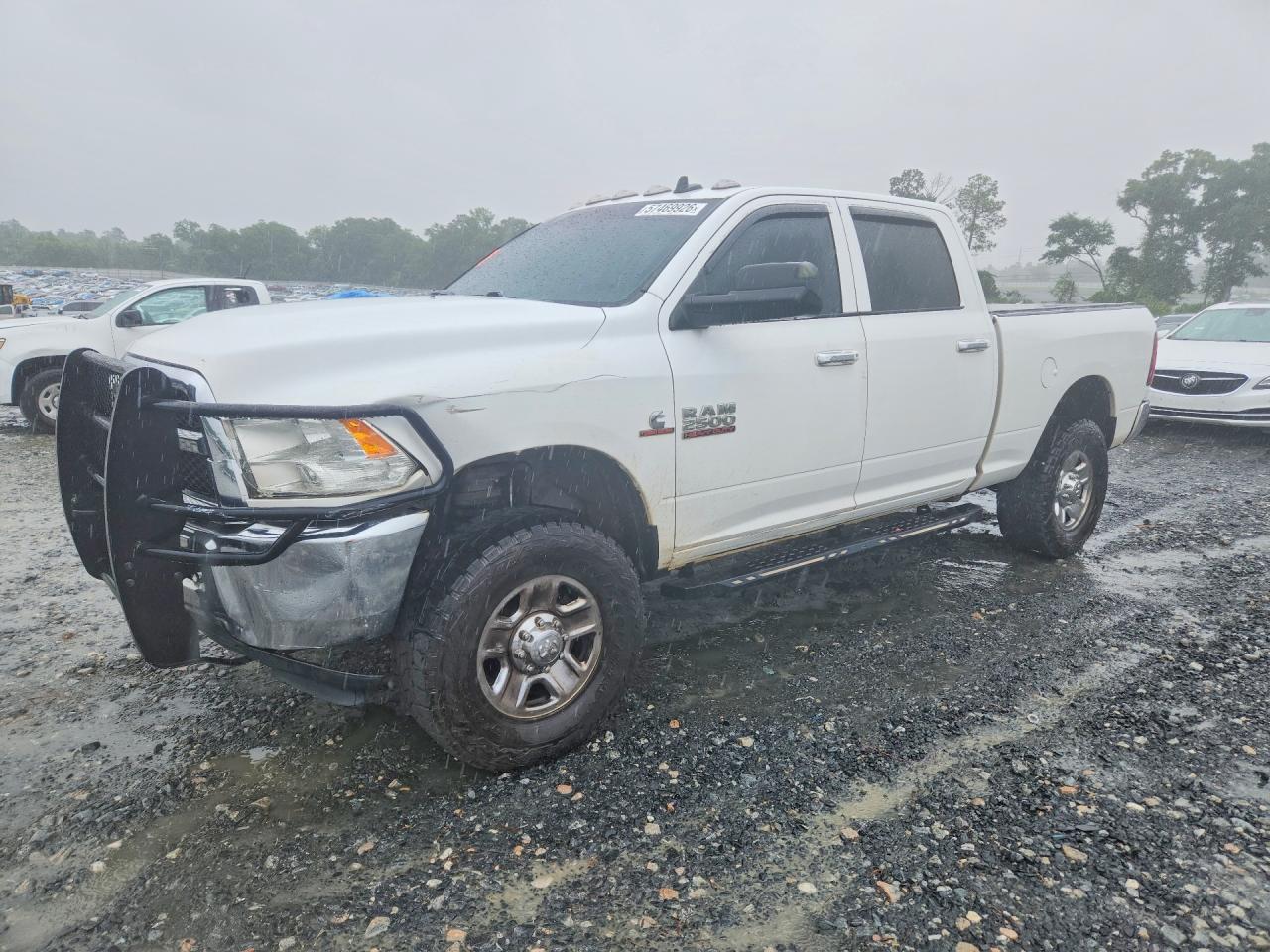 2015 Ram 2500 SLT, VIN 3C6UR5DL6FG659480 — Front end