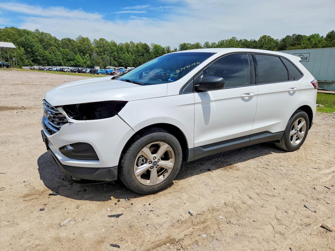 2020 Ford Edge SE, VIN 2FMPK3G99LBA73221 — Front end