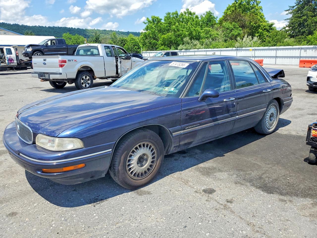 1998 Buick LeSabre Limited, VIN 1G4HR52K4WH427983 — Зад