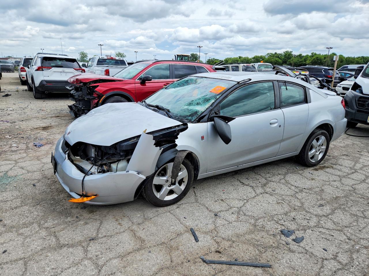 2007 Saturn ION ION 2, VIN 1G8AN15F67Z145844 — Front end