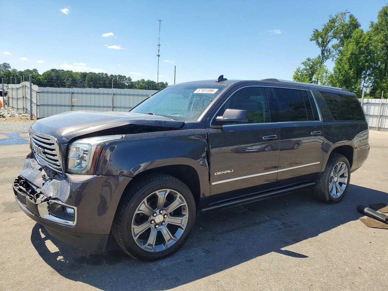 2016 GMC Yukon XL Denali, VIN 1GKS2HKJXGR281757 — Front end