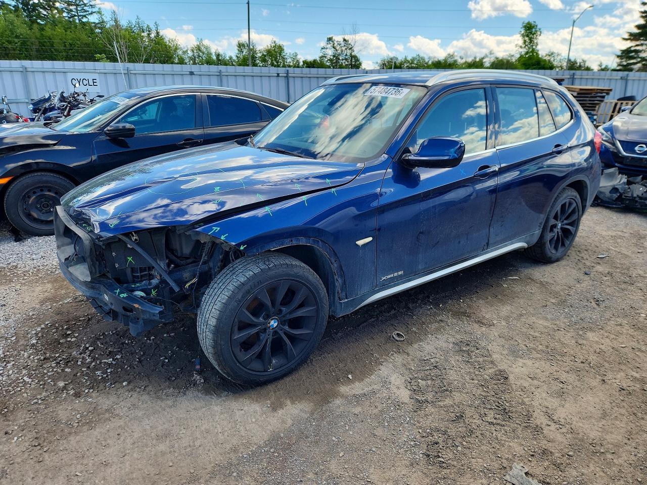 2012 BMW X1 28i, VIN WBAVL1C55CVR81151 — Front end