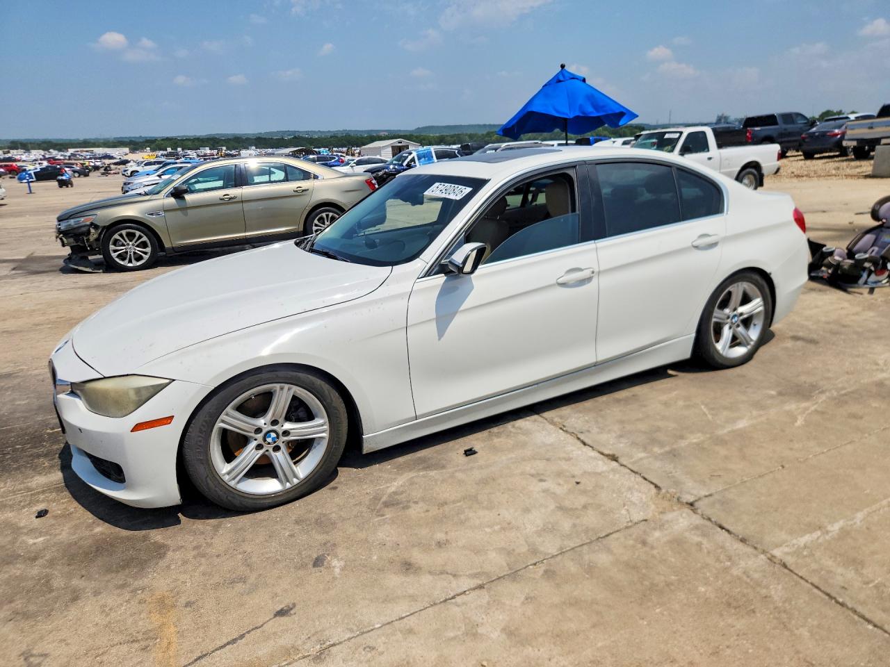 2015 BMW 3 Series 328i, VIN WBA3A5G56FNP34966 — Side