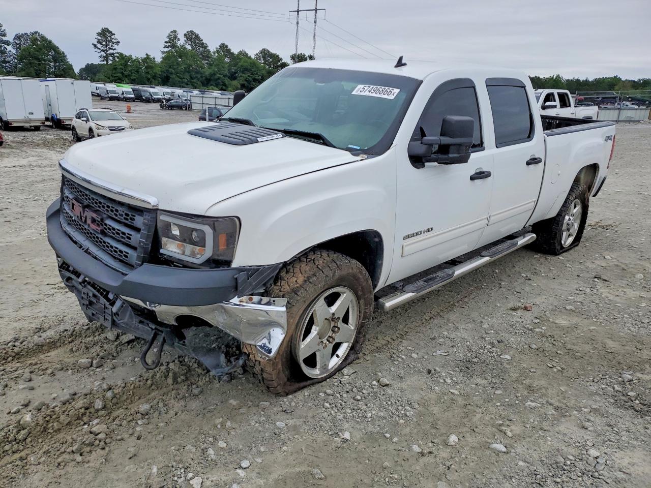 2012 GMC Sierra 2500HD SLE, VIN 1GT120C80CF164589 — Front end