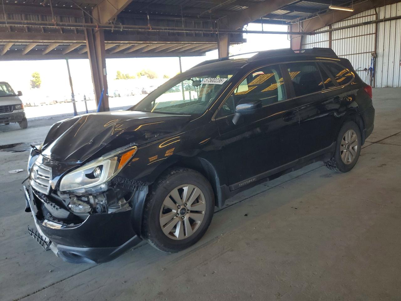 2016 Subaru Outback Premium, VIN 4S4BSACC9G3314183 — Front end