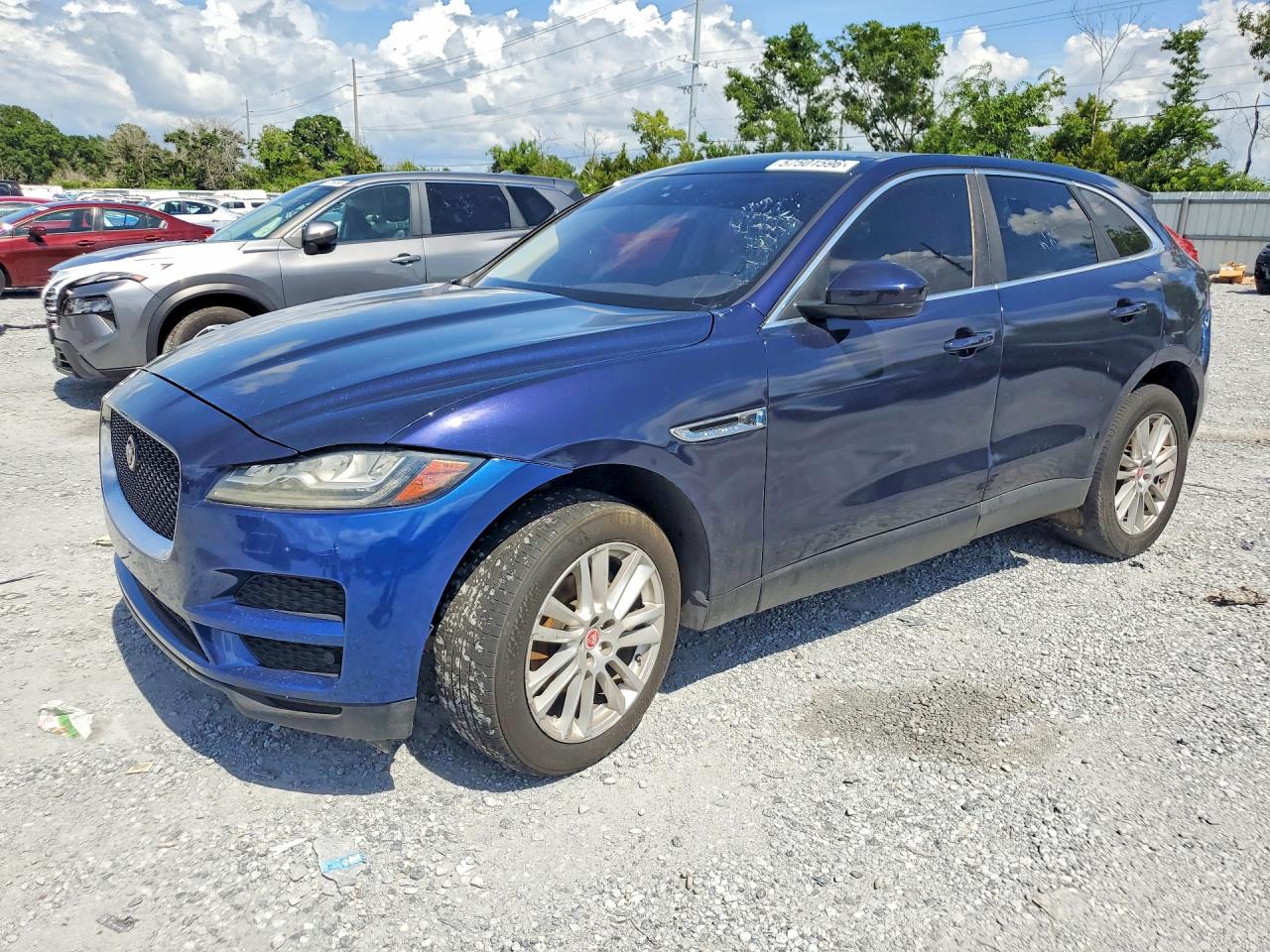 2018 Jaguar F-Pace 25t Prestige, VIN SADCK2FX0JA266724 — Minor dents and scratches