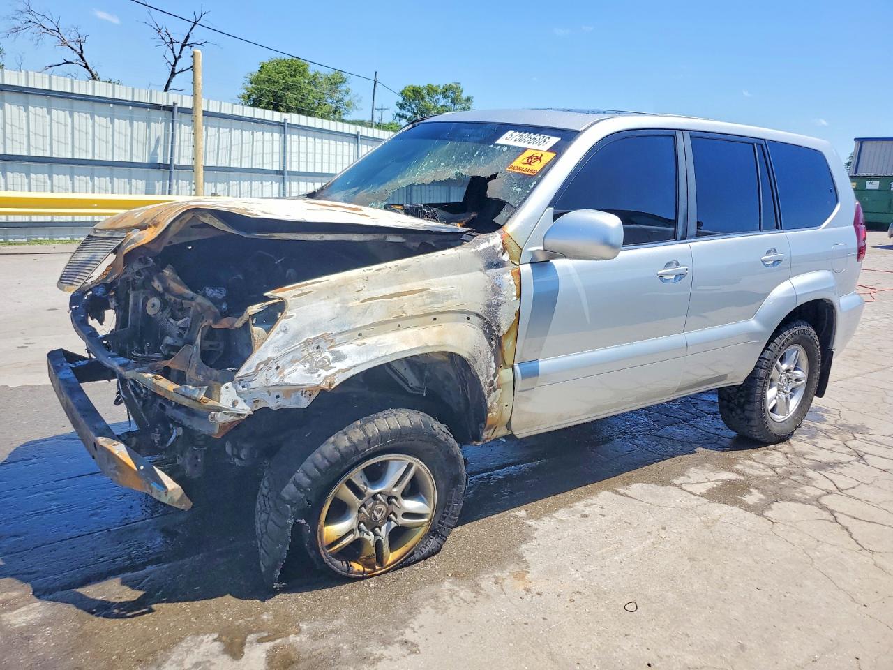2006 Lexus GX 470, VIN JTJBT20XX60104395 — Engine fire