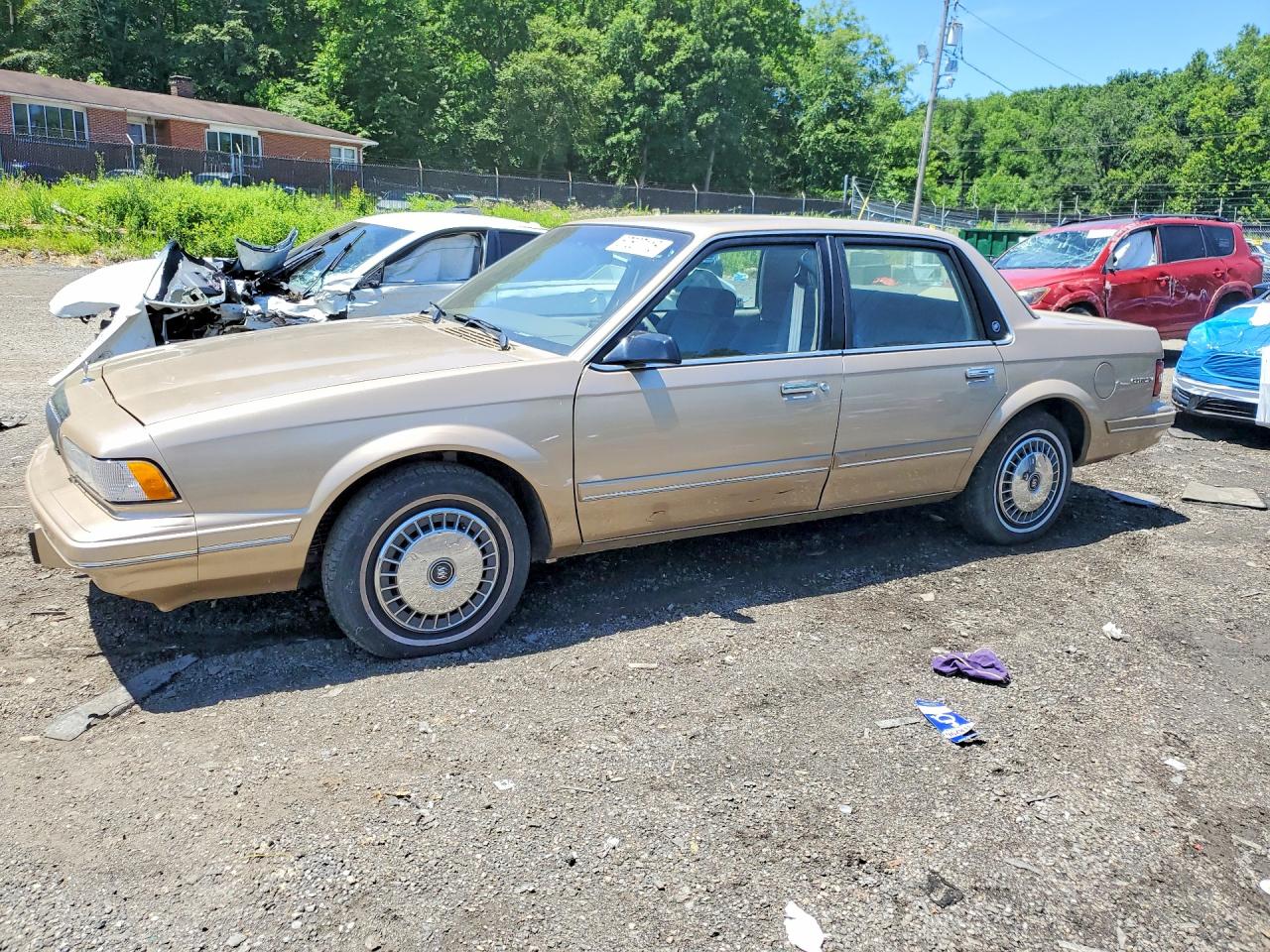 1995 Buick Century Limited SL, VIN 1G4AG55M7S6505697 — Minor dents and scratches