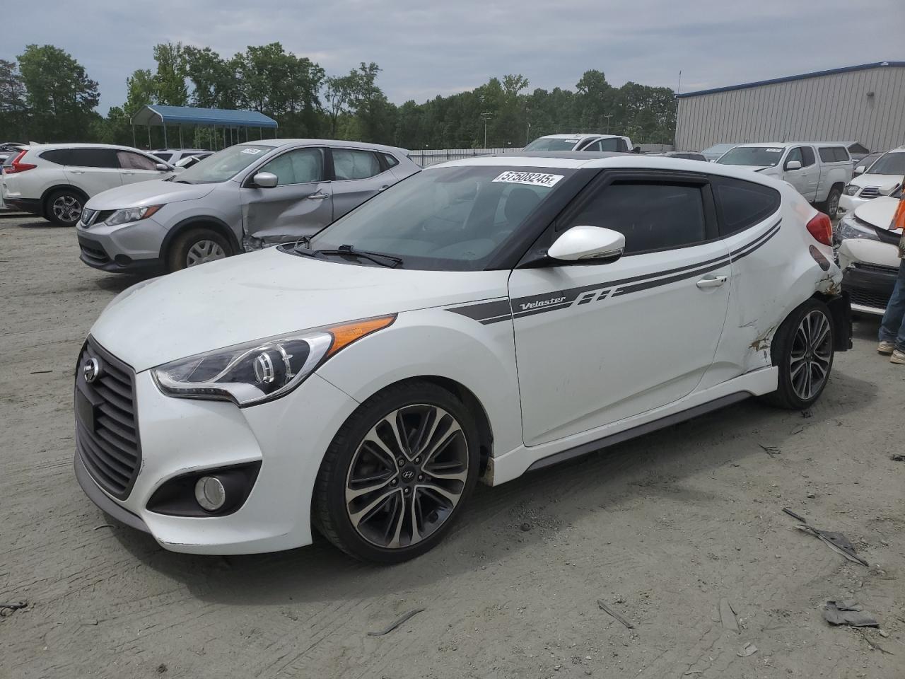 2016 Hyundai Veloster Turbo, VIN KMHTC6AE8GU302474 — Rear end
