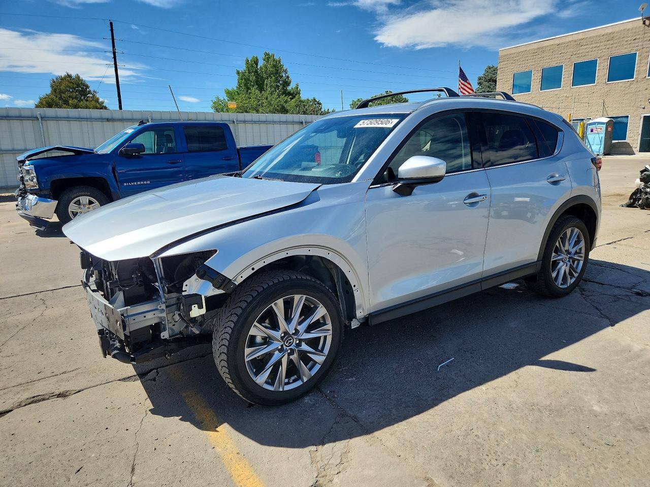 2020 Mazda CX-5 Grand Touring Reserve, VIN JM3KFBAY9L0751553 — Front end