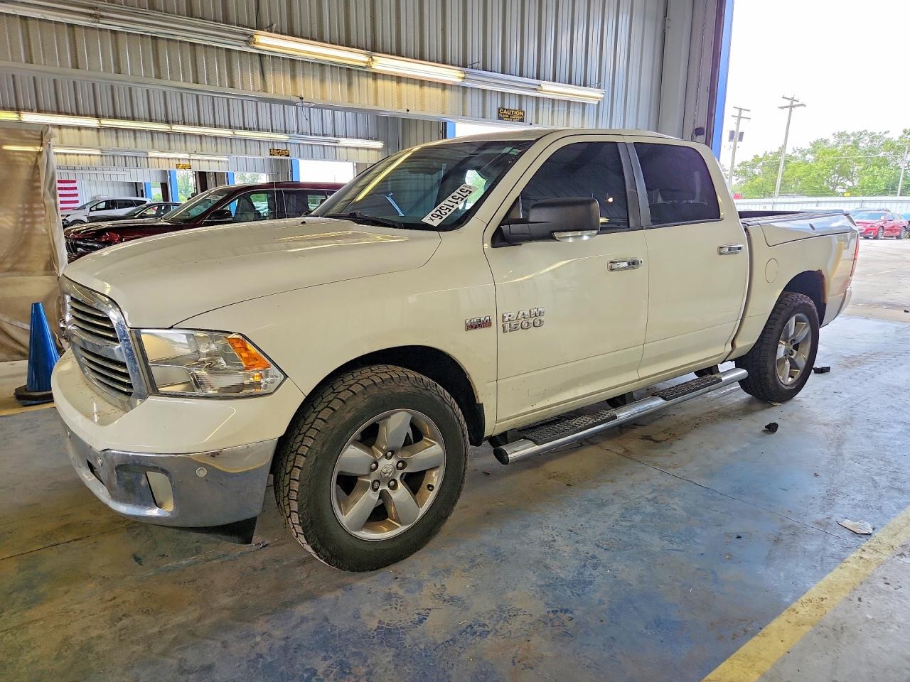 2015 Ram 1500 Big Horn, VIN 1C6RR7LTXFS516429 — Roof