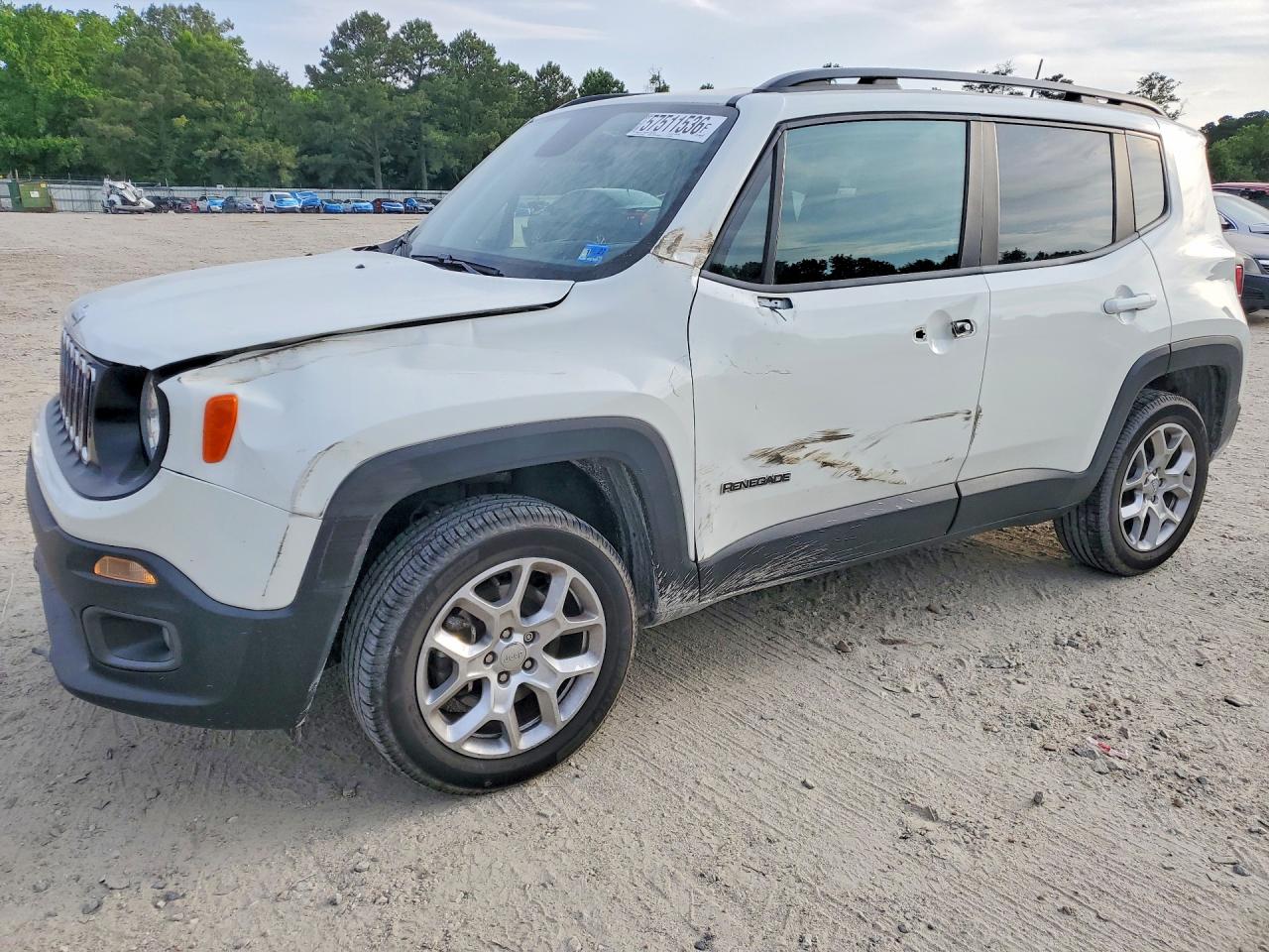 2018 Jeep Renegade Latitude, VIN ZACCJBBB6JPJ34508 — Front end