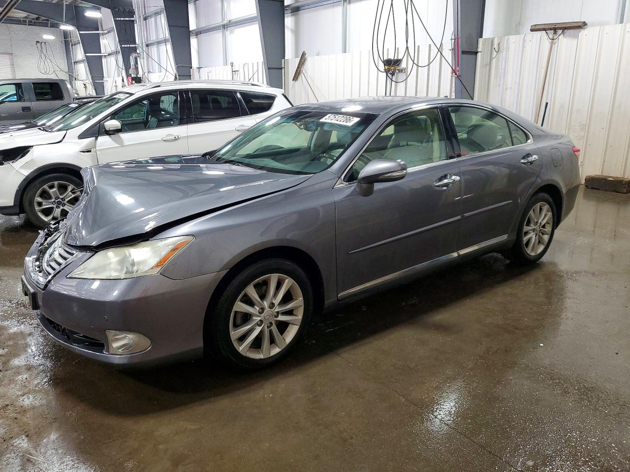 2012 Lexus ES 330, VIN JTHBK1EG7C2497702 — Перед