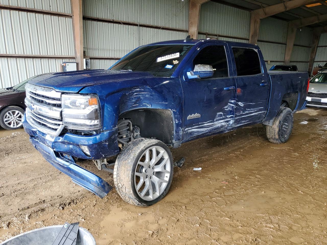 2018 Chevrolet Silverado 1500 LT, VIN 3GCPCRECXJG530681 — Front end
