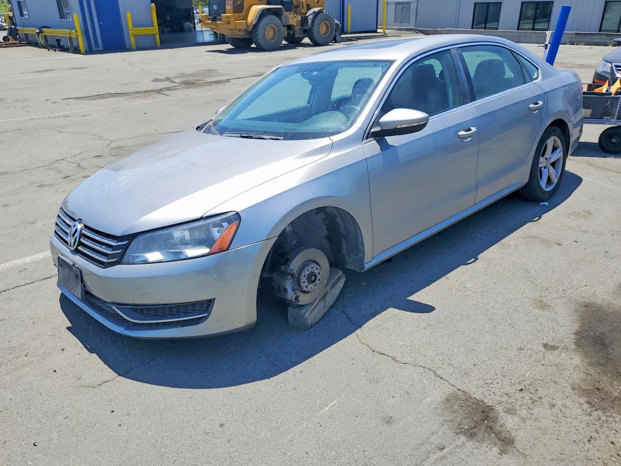 2012 Volkswagen Passat SE, VIN 1VWBP7A36CC047619 — Undercarriage