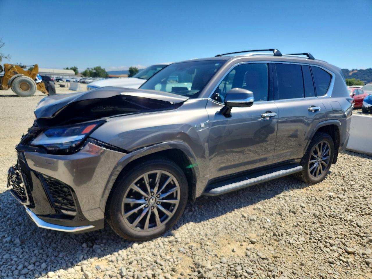 2023 Lexus LX 600 F Sport, VIN JTJMB7CX4P4037954 — Front end