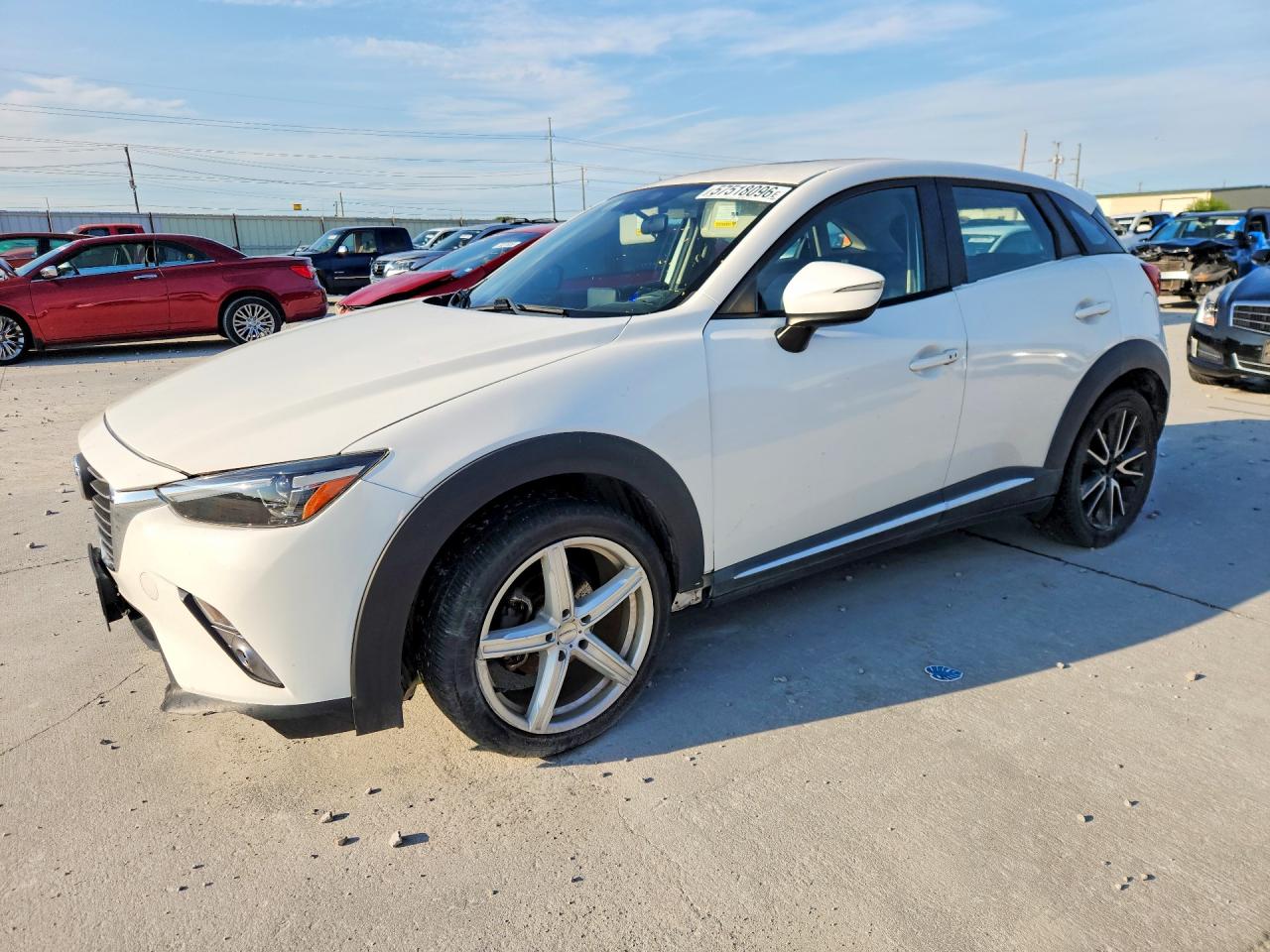 2017 Mazda CX-3 Grand Touring, VIN JM1DKDD78H0171505 — Front end