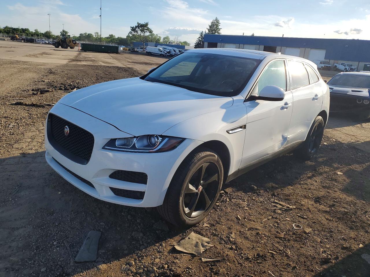 2018 Jaguar F-Pace 25t Premium, VIN SADCJ2FX3JA248835 — Side