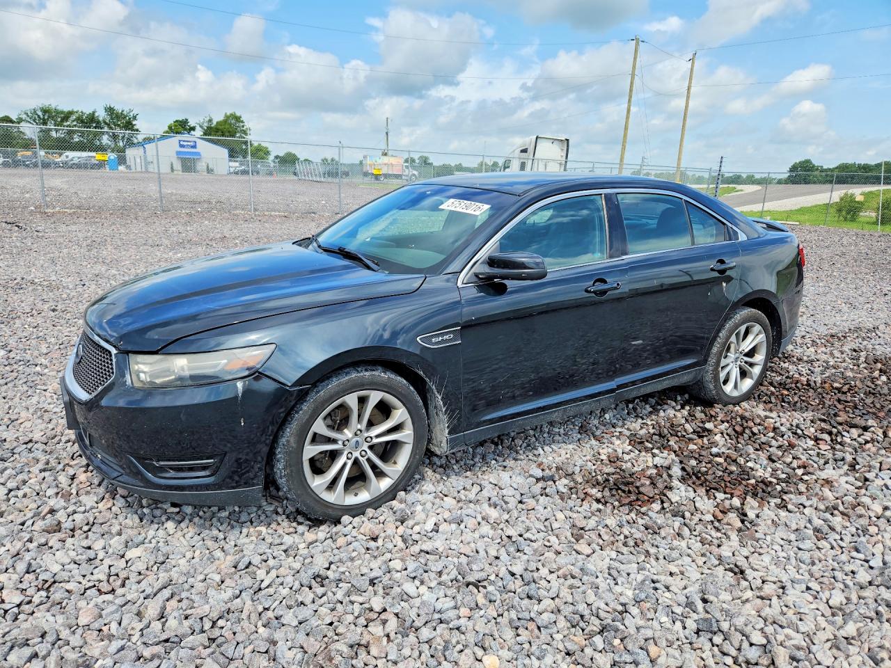 2014 Ford Taurus SHO, VIN 1FAHP2KT6EG138826 — Перед
