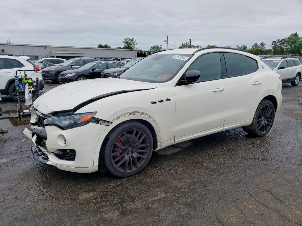2021 Maserati Levante S, VIN ZN661YUAXMX364785 — Front end