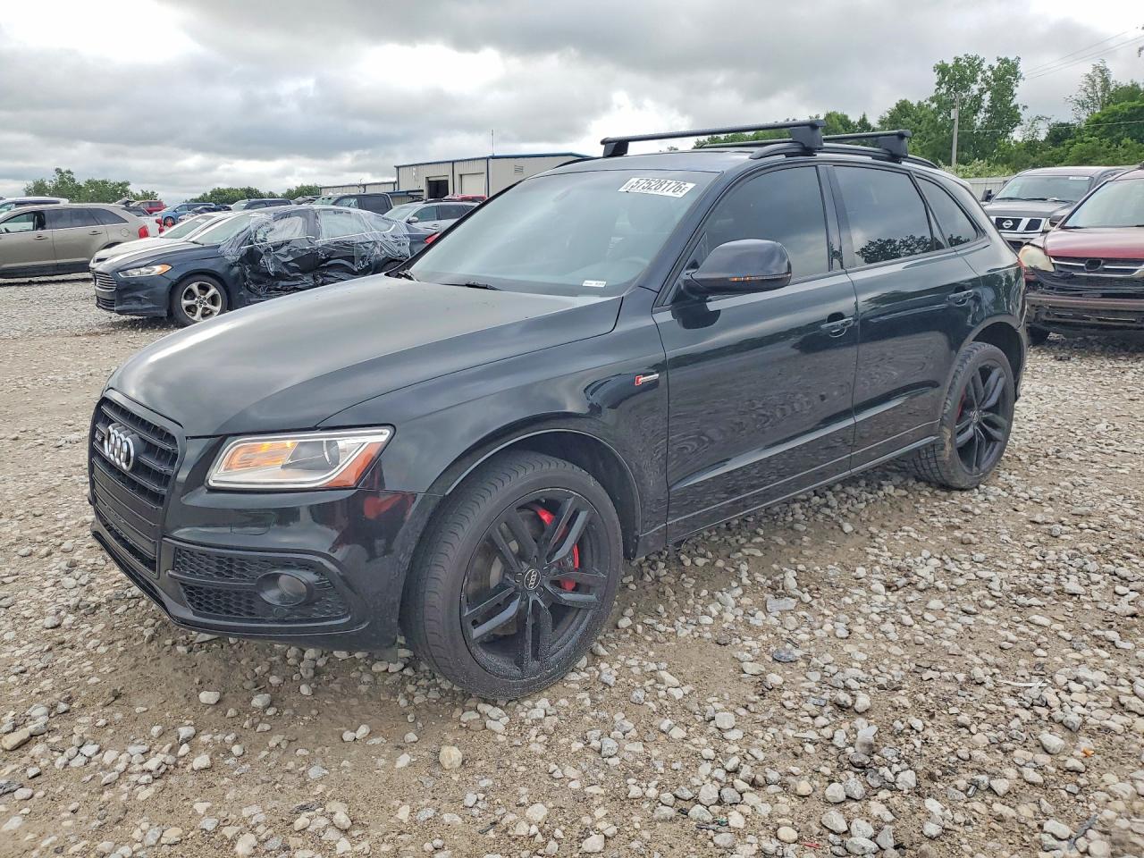 2016 Audi SQ5 Premium Plus, VIN WA1CCAFP1GA013403 — Зад