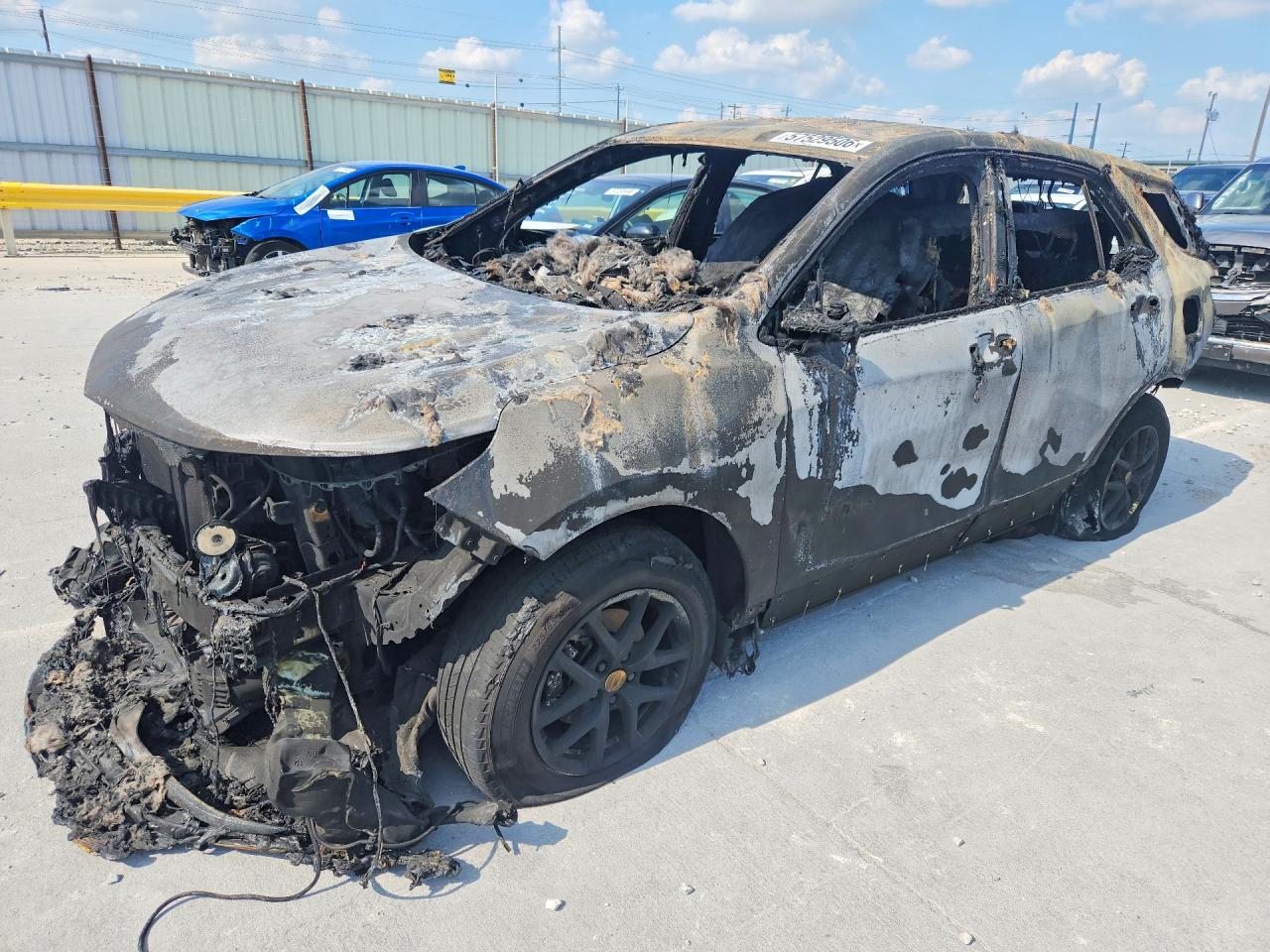 2022 Chevrolet Equinox LS, VIN 3GNAXHEV7NS171497 — Engine fire