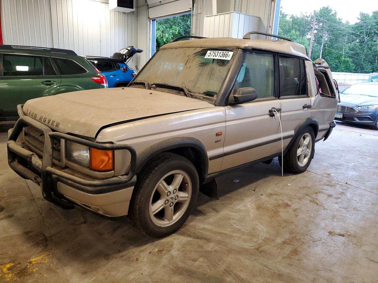 2001 Land Rover Discovery SE, VIN SALTW15411A707089 — Roof