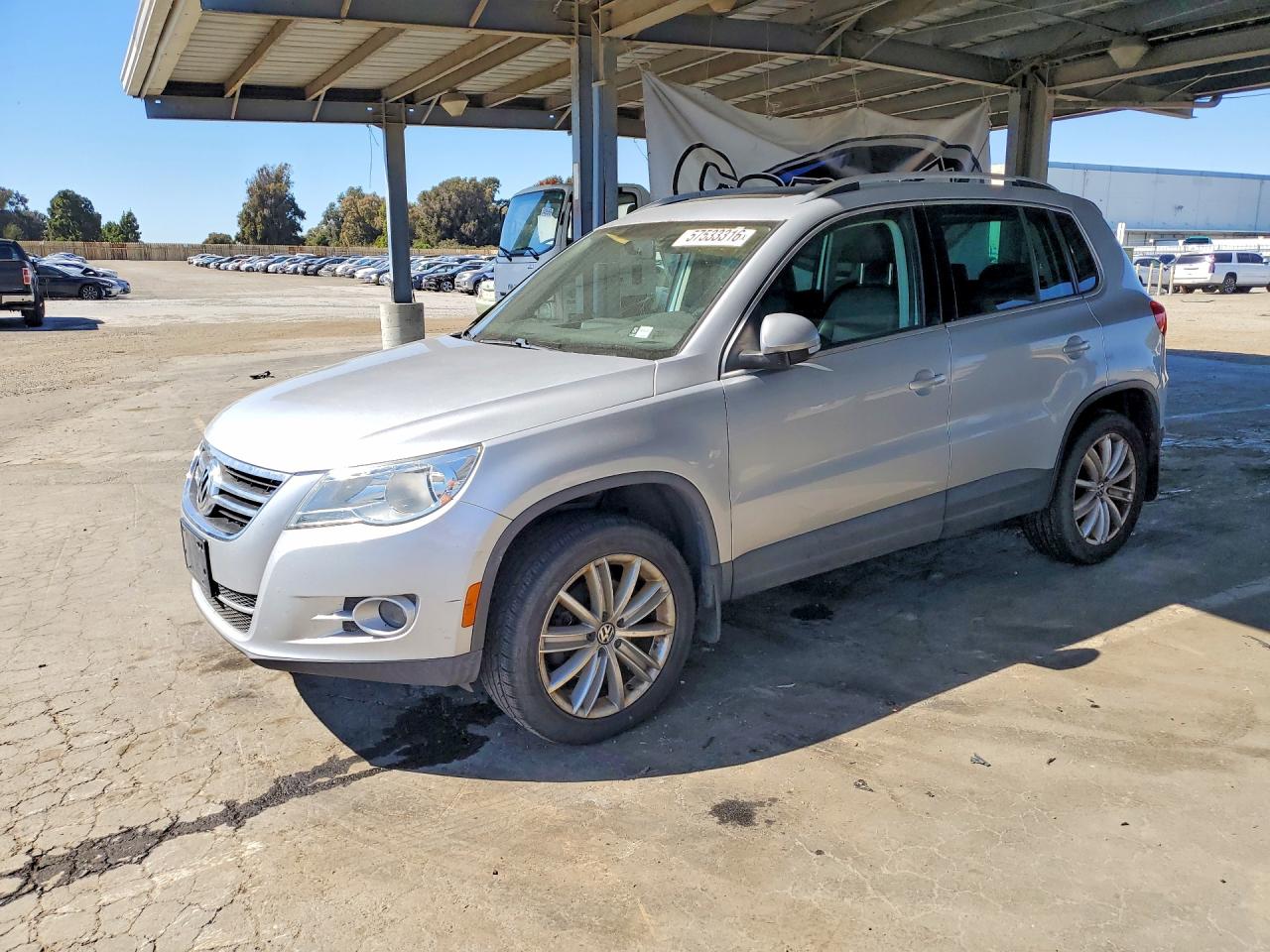 2011 Volkswagen Tiguan S, VIN WVGBV7AX4BW513777 — Мелкие вмятины и царапины