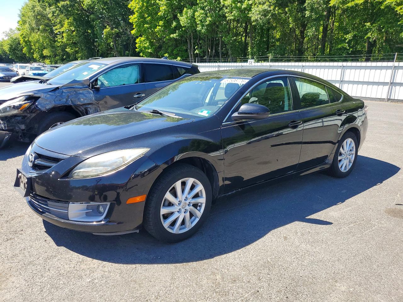 2012 Mazda 6 i Touring, VIN 1YVHZ8DH3C5M39976 — Side