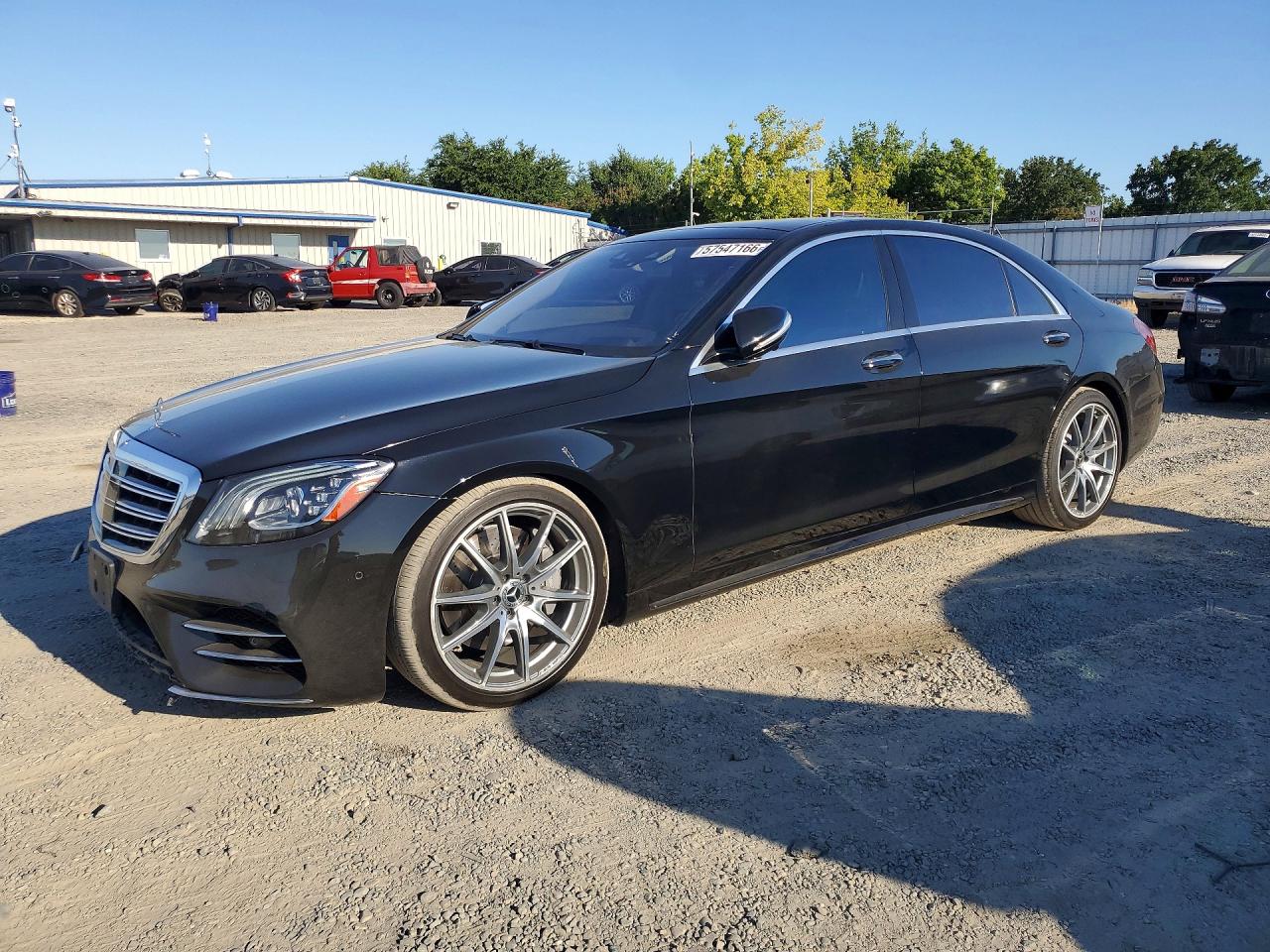 2019 Mercedes-Benz S 560, VIN WDDUG8DB8KA426092 — Rear end
