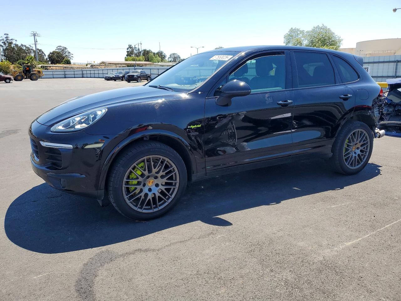 2018 Porsche Cayenne S E-Hybrid, VIN WP1AE2A22JLA72530 — Rear end