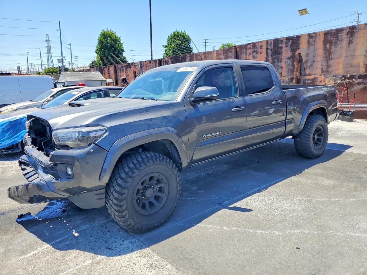 2023 Toyota Tacoma TRD Sport, VIN 3TMBZ5DN4PM037643 — Side
