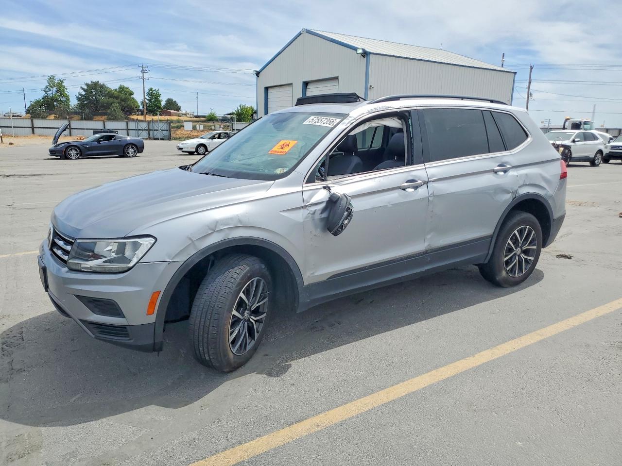 2019 Volkswagen Tiguan SE, VIN 3VV2B7AXXKM084613 — Side