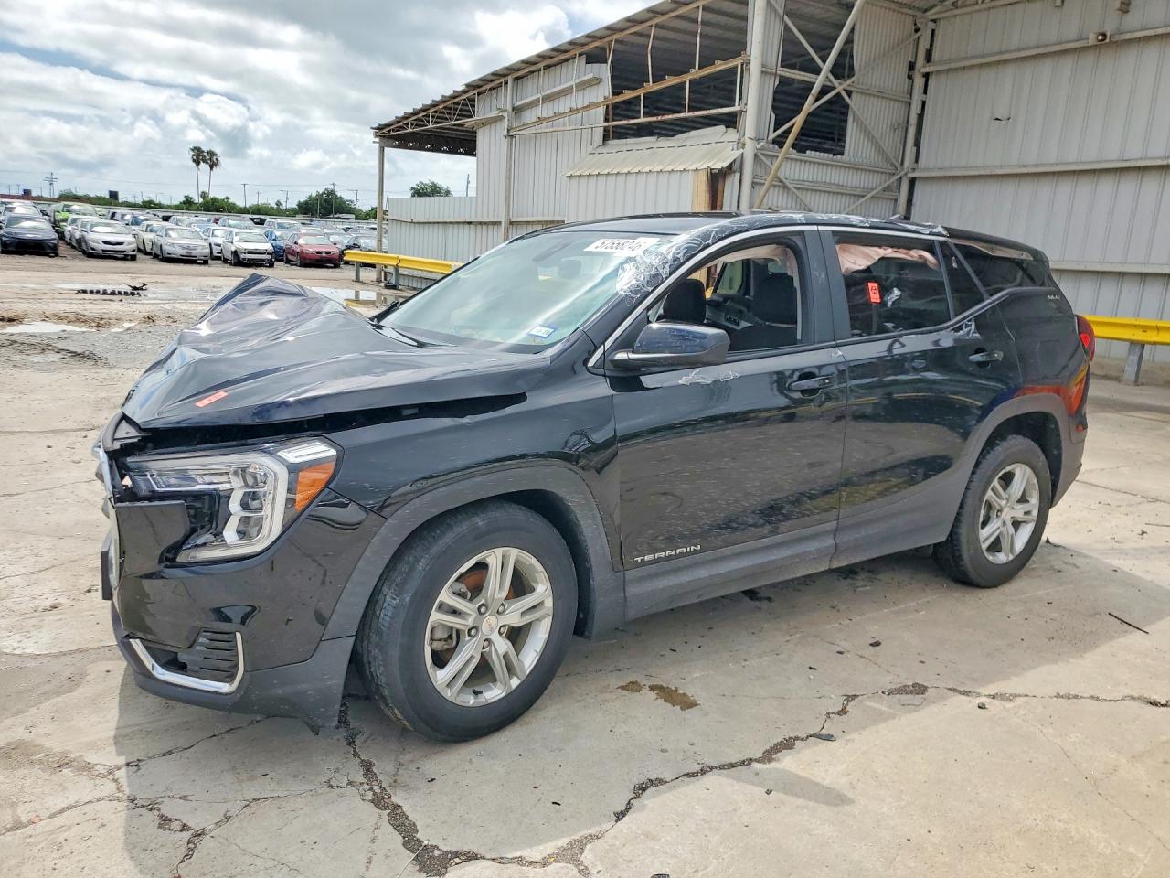 2023 GMC Terrain SLE, VIN 3GKALMEG9PL241596 — Front end