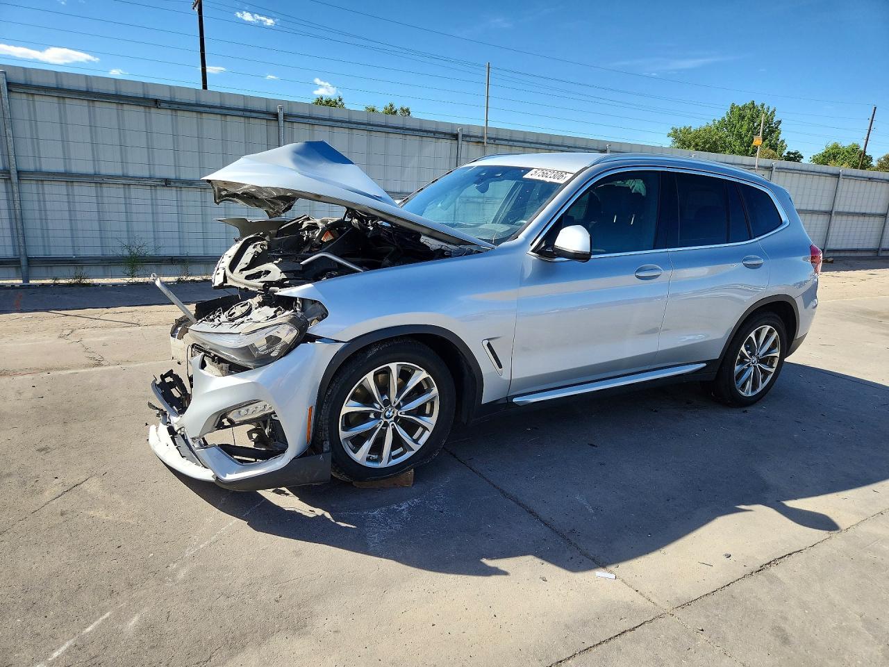 2019 BMW X3 xDrive30i, VIN 5UXTR9C53KLE13340 — Front end