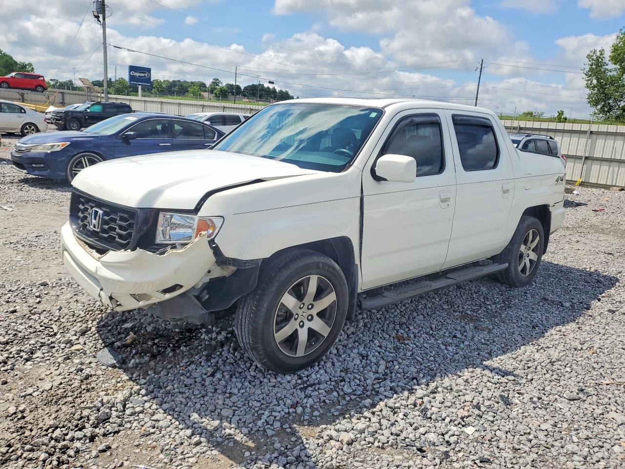 2014 Honda Ridgeline SE, VIN 5FPYK1F6XEB014048 — Front end