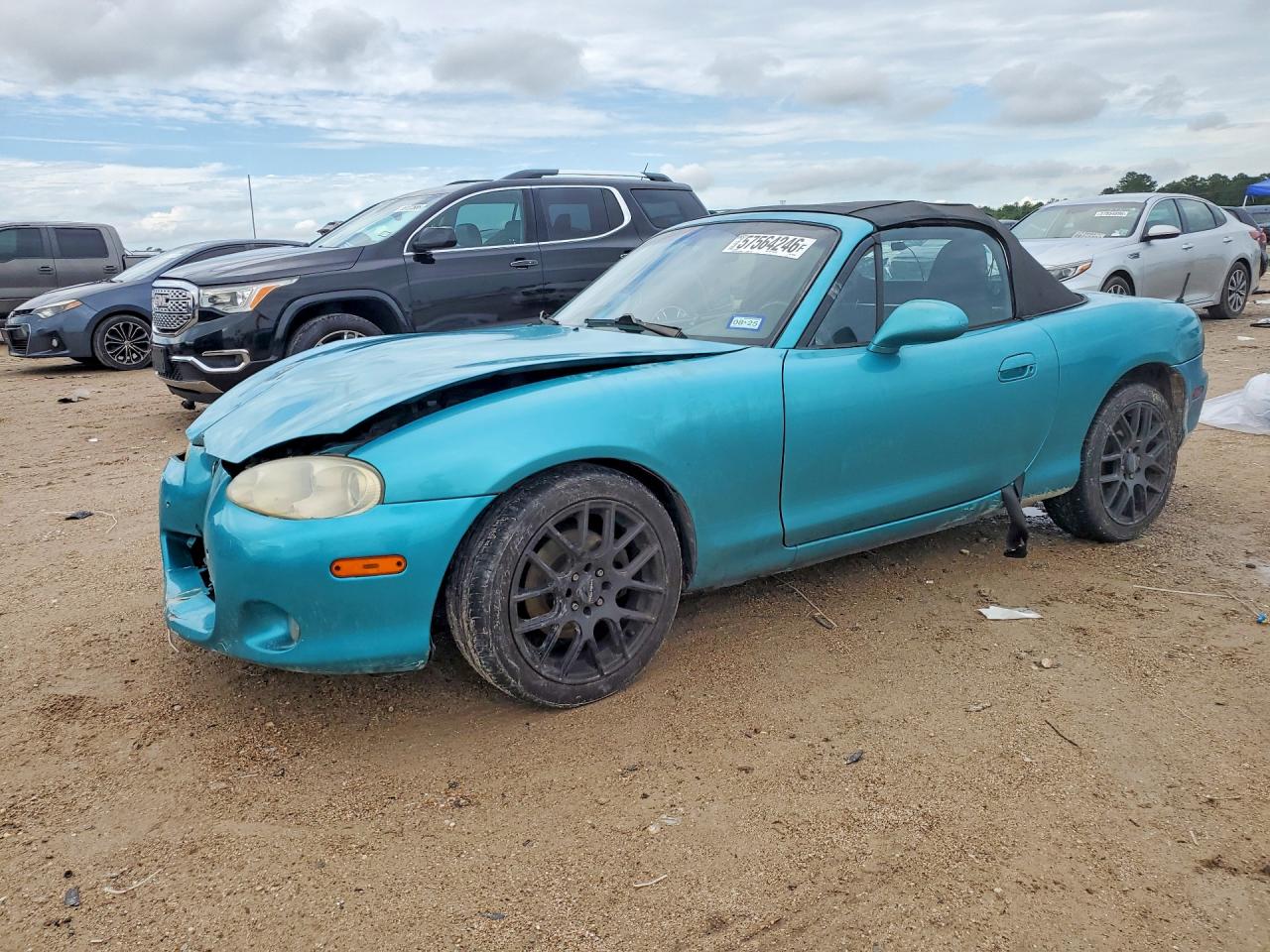 2003 Mazda MX-5 Miata Cloth, VIN JM1NB353830302550 — Front end