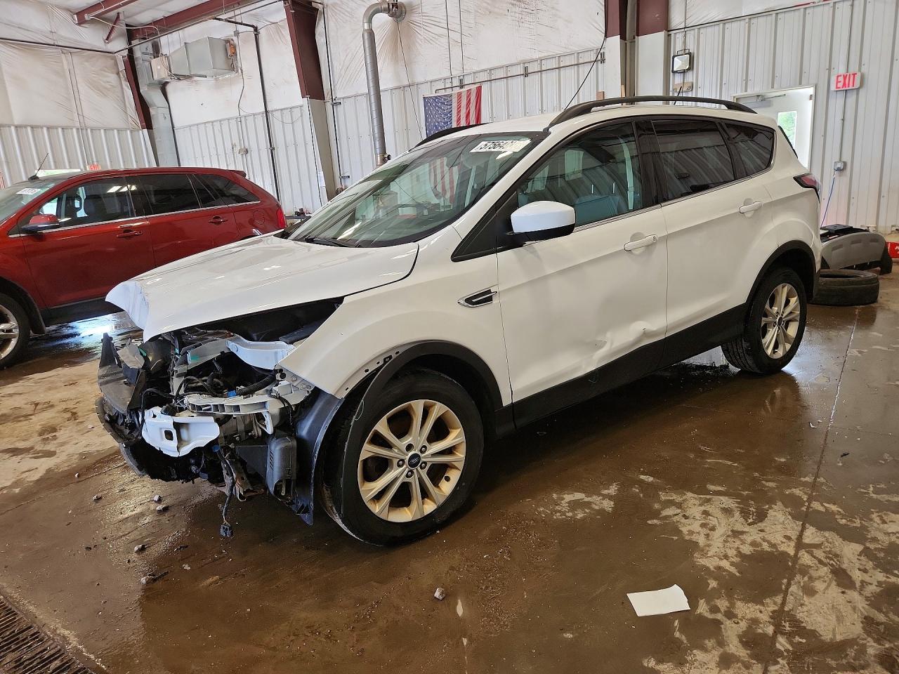 2018 Ford Escape SE, VIN 1FMCU0GD4JUA04651 — Front end