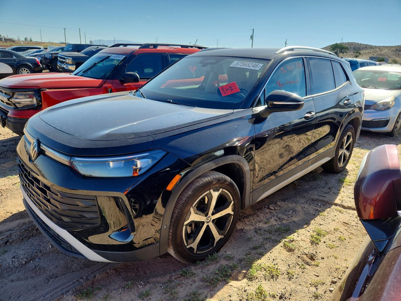 2025 Volkswagen Tiguan SE, VIN 3VVMR7RM0SM025648 — Biohazard / chemical