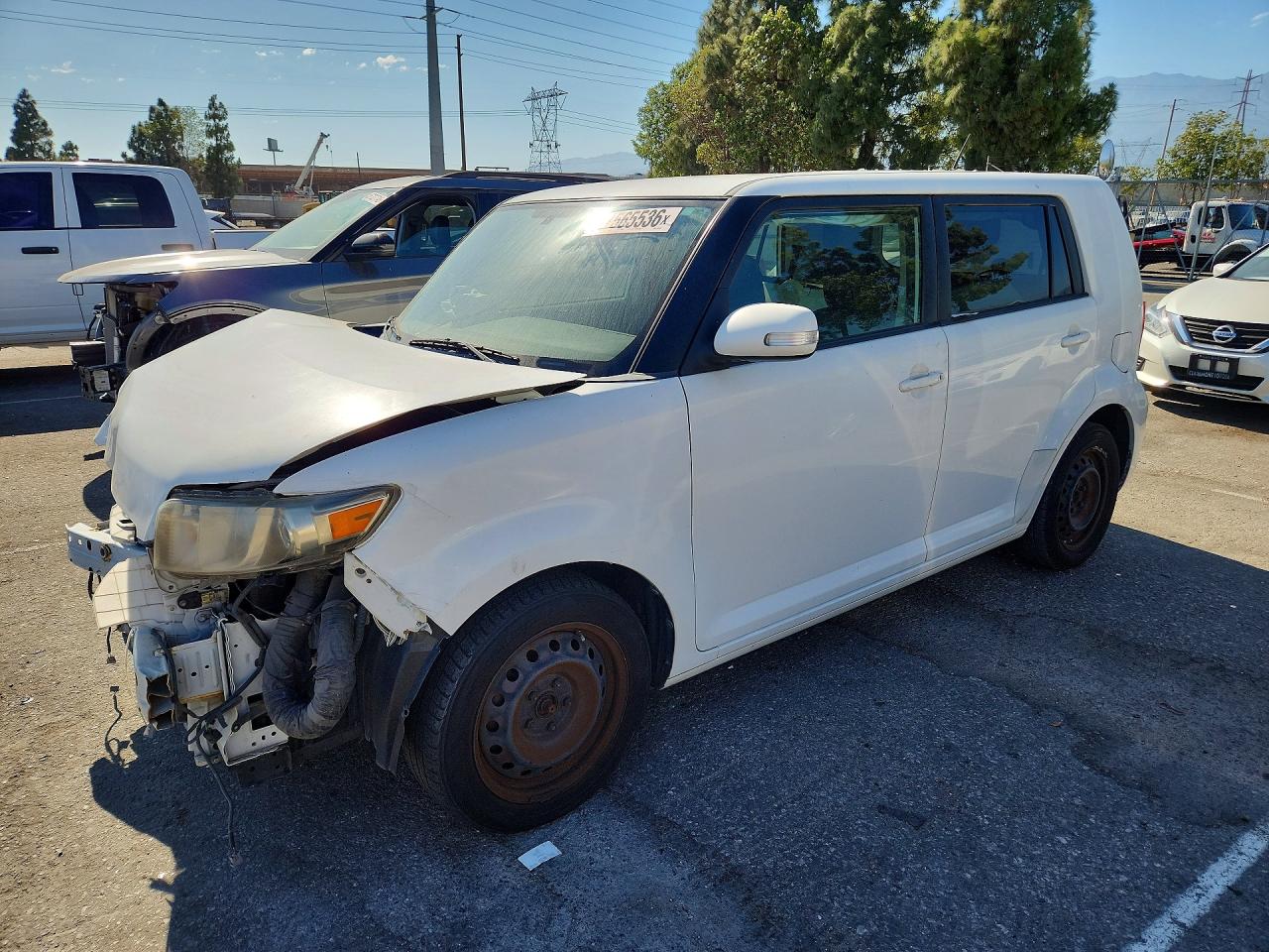 2015 Scion xB, VIN JTLZE4FE5FJ070135 — Перед