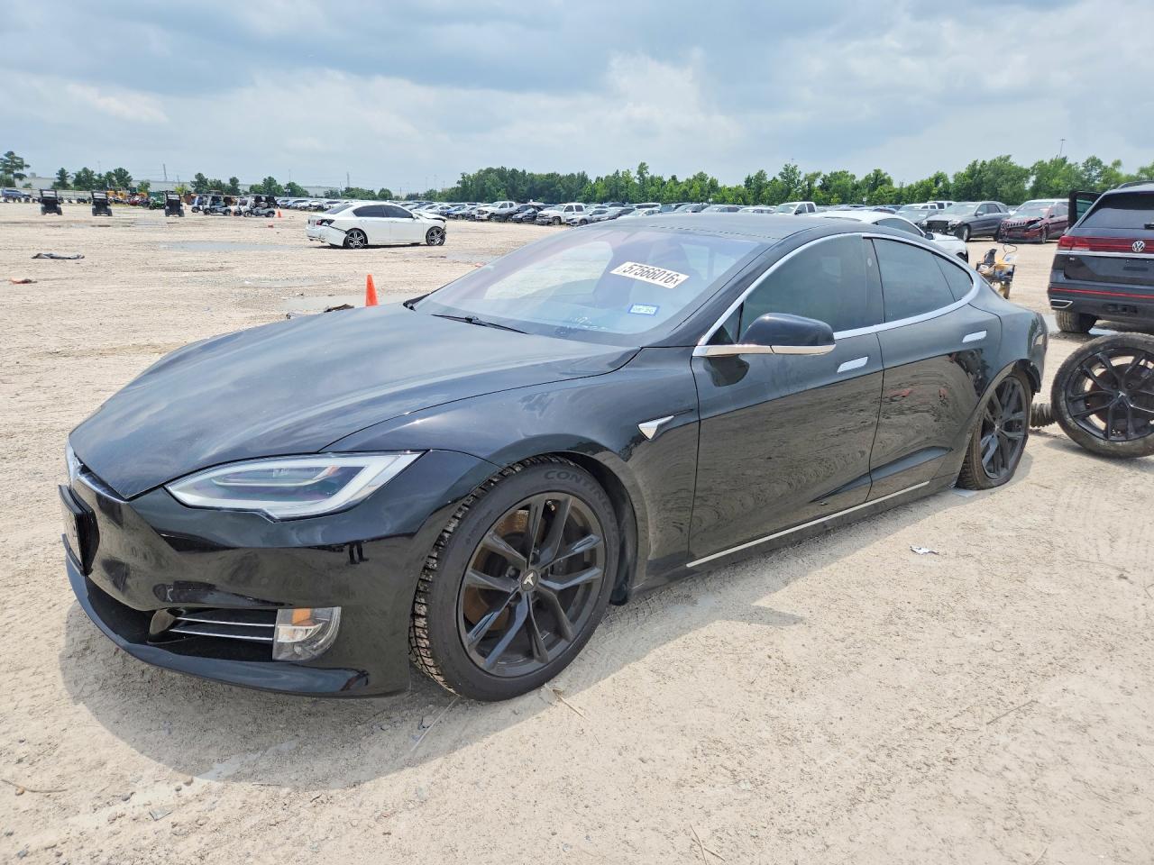 2020 Tesla Model S Long Range, VIN 5YJSA1E22LF399943 — Rear end