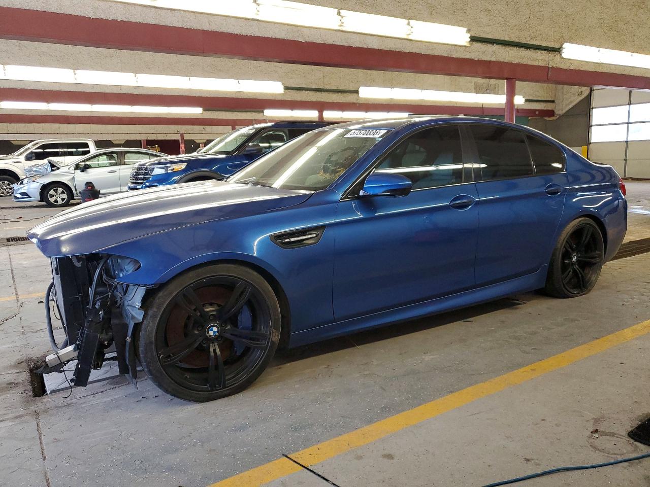 2013 BMW M5, VIN WBSFV9C56DD095999 — Front end