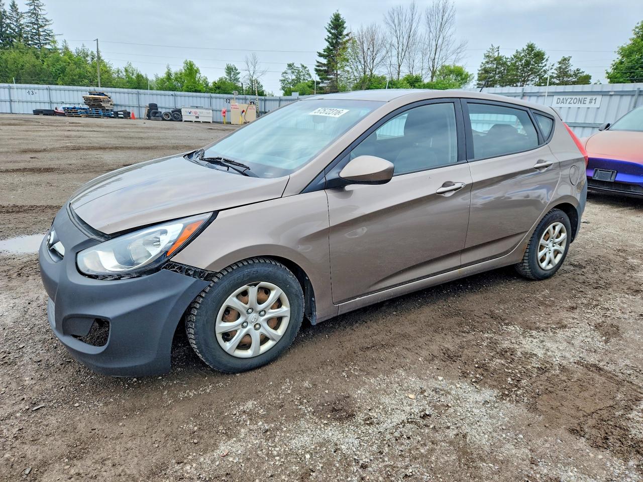 2013 Hyundai Accent GS, VIN KMHCT5AE3DU078858 — Front end