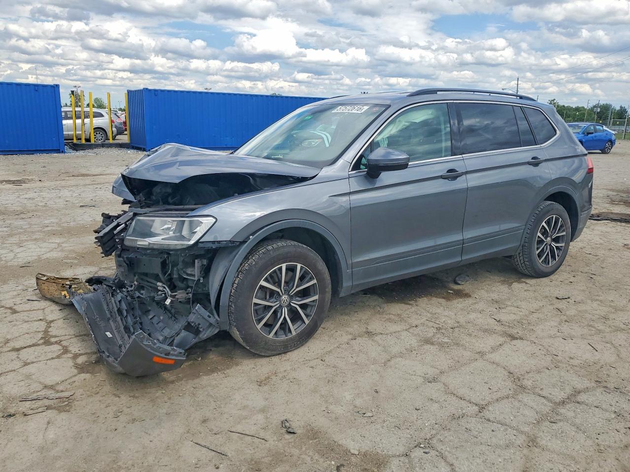 2019 Volkswagen Tiguan SE, VIN 3VV2B7AX4KM056645 — Front end