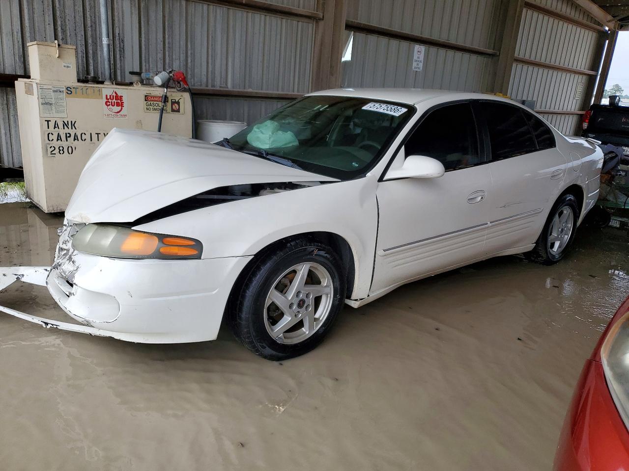 2003 Pontiac Bonneville SE, VIN 1G2HX52K234185616 — Front end