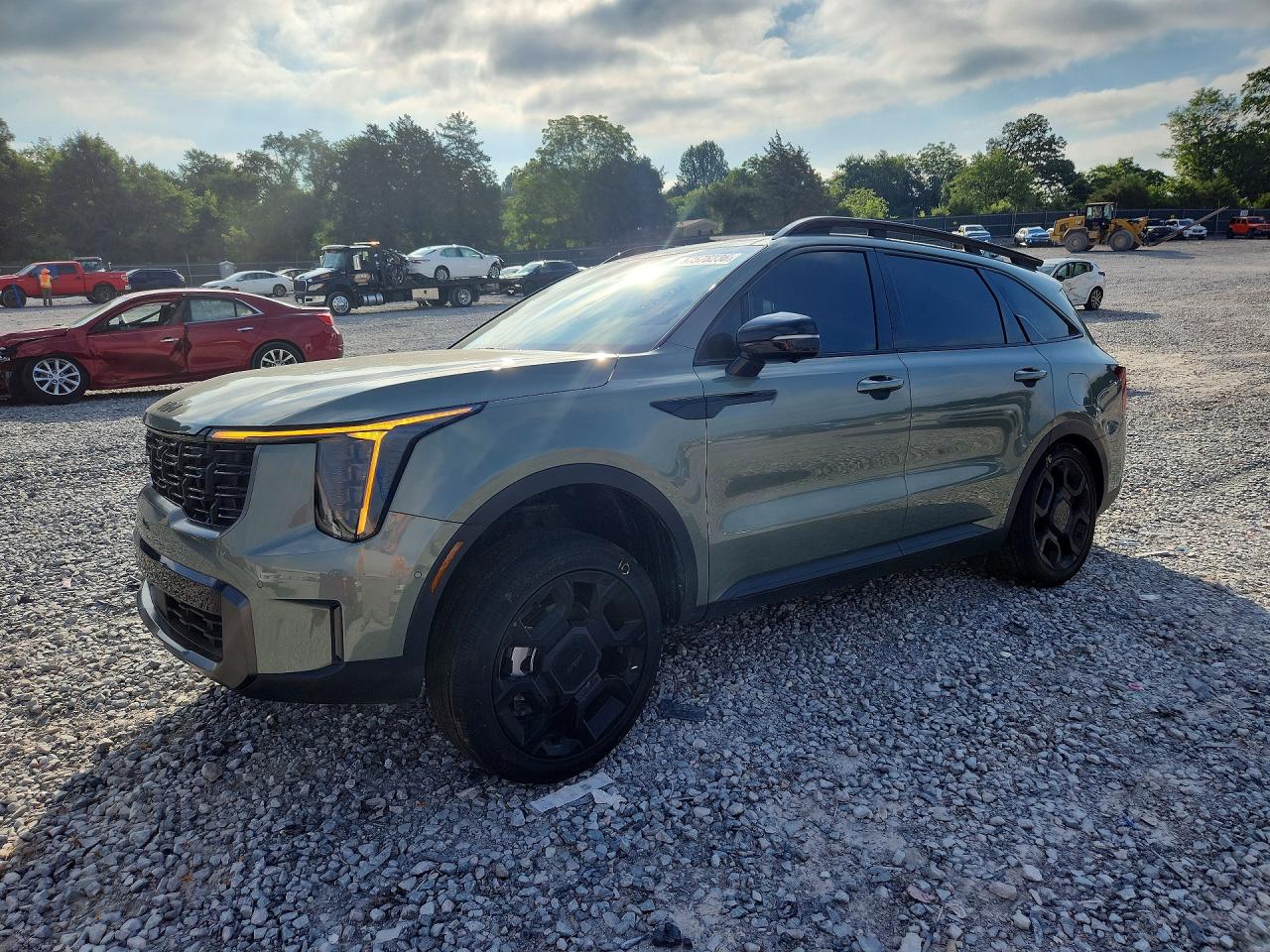 2025 Kia Sorento X-Line SX Prestige, VIN 5XYRKDJF7SG353554 — Бок