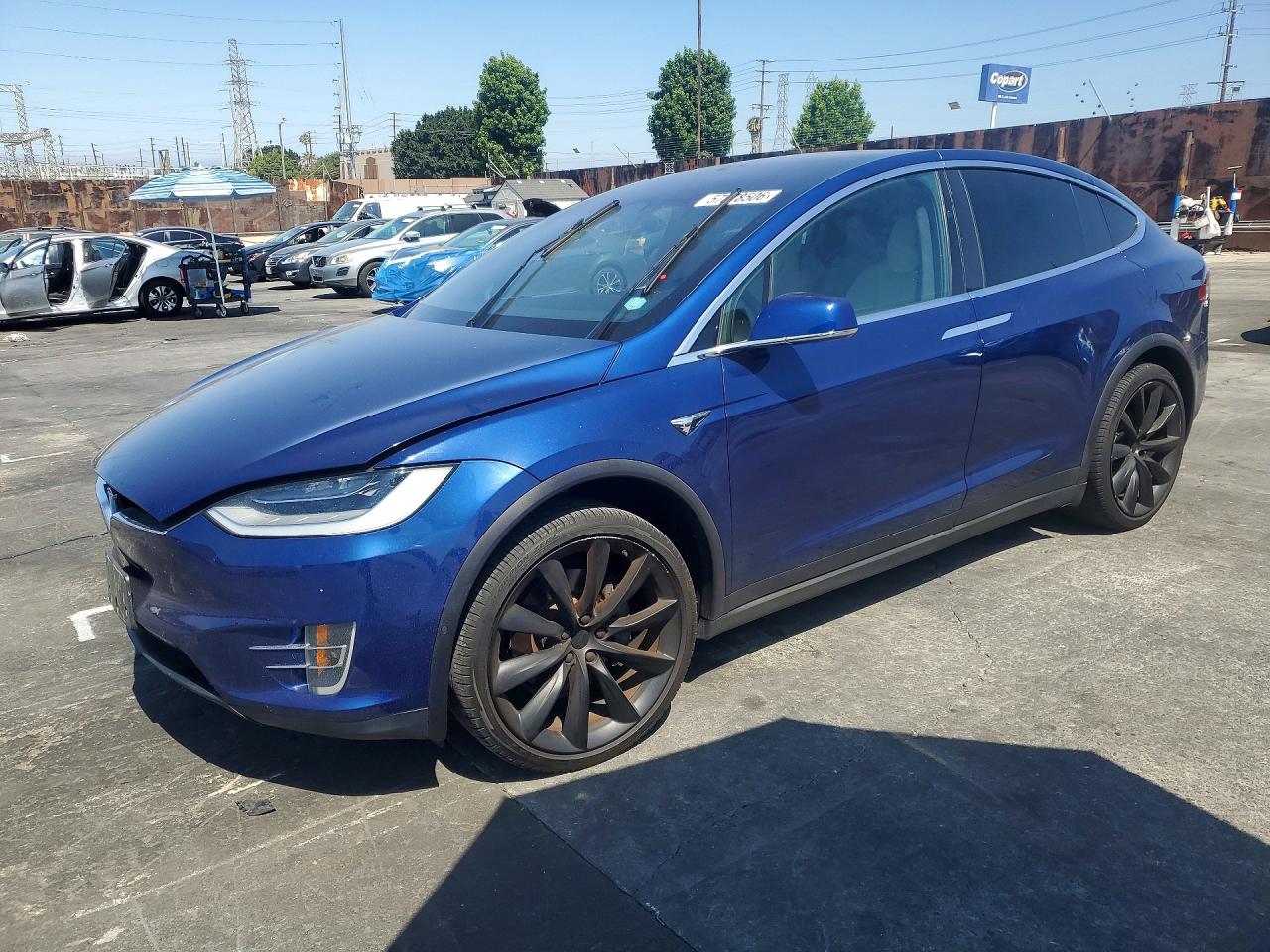 2021 Tesla Model X Long Range Plus, VIN 5YJXCBE24MF323339 — Rear end