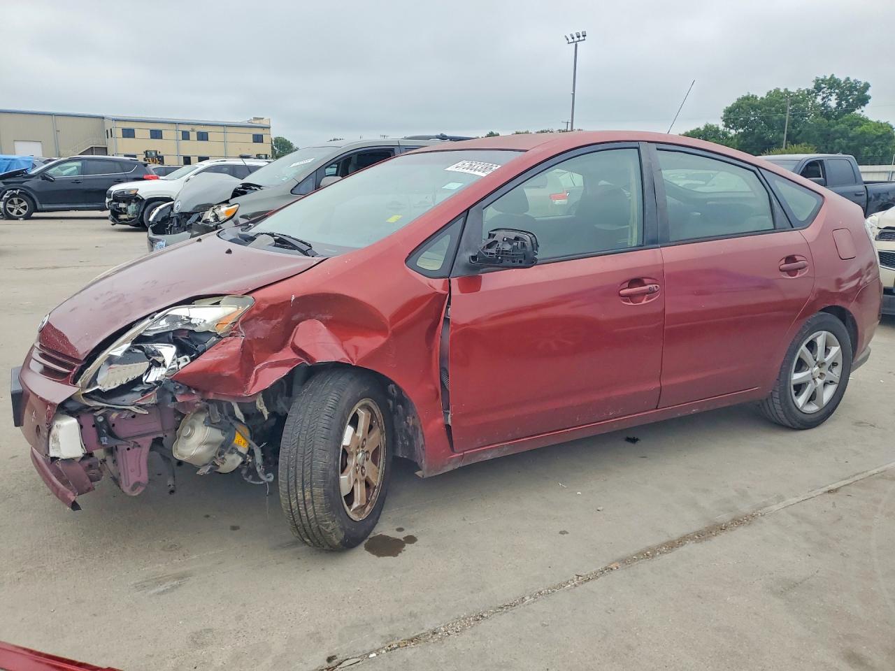 2005 Toyota Prius, VIN JTDKB20U153045861 — Front end