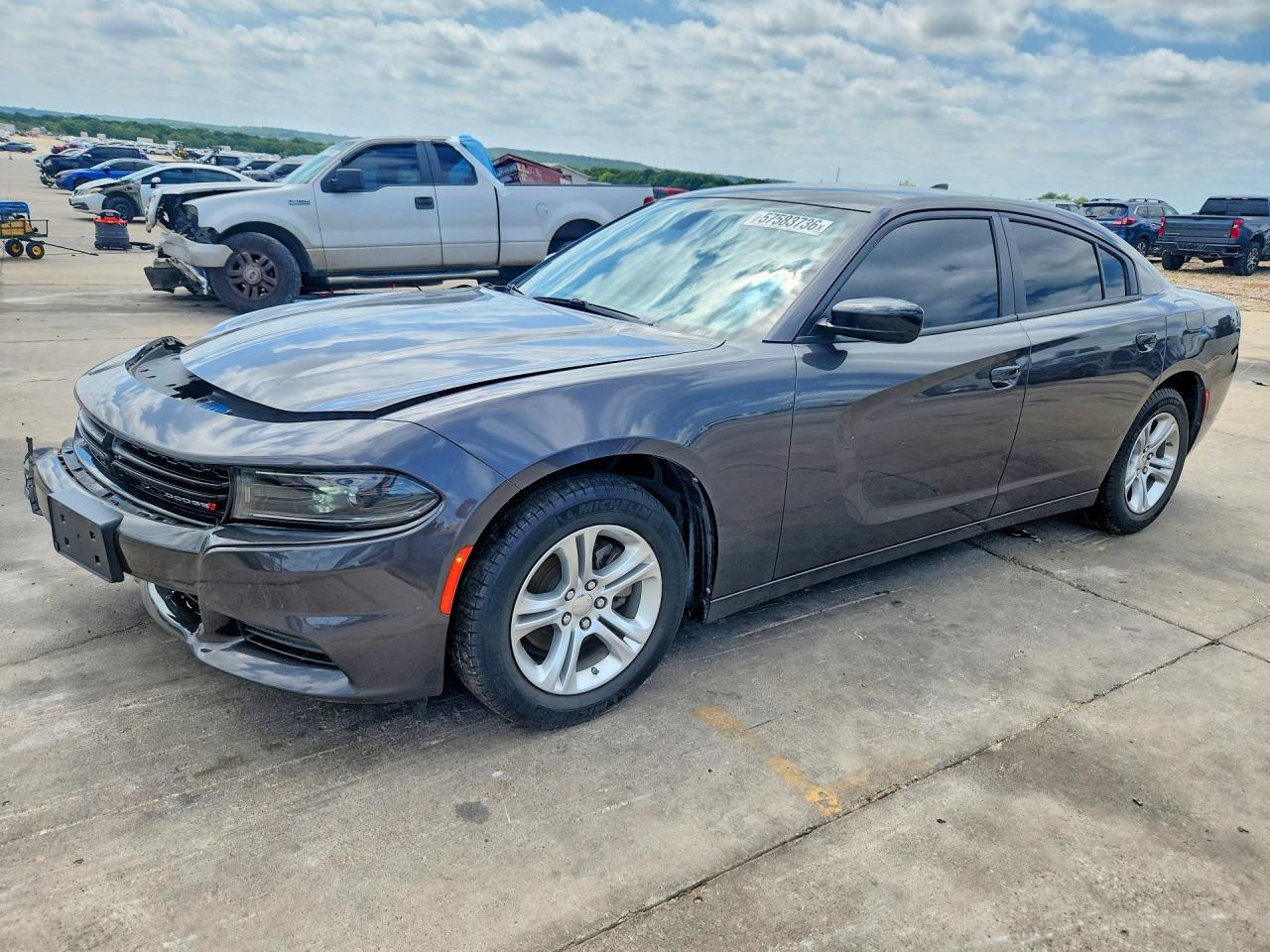 2023 Dodge Charger SXT, VIN 2C3CDXBG2PH655663 — Front end